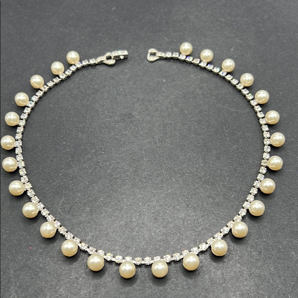 Vintage Wiesner/Astra rhinestone pearl necklace